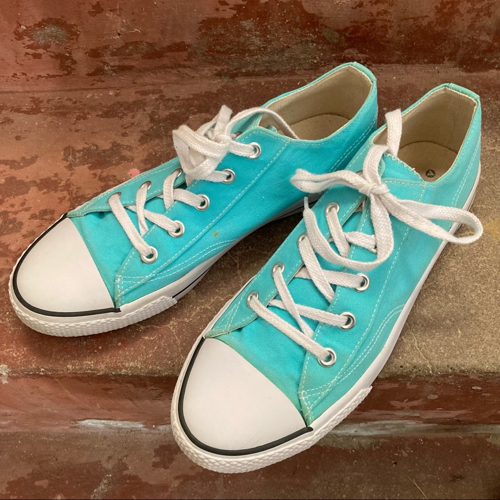Airwalk Sneakers 11